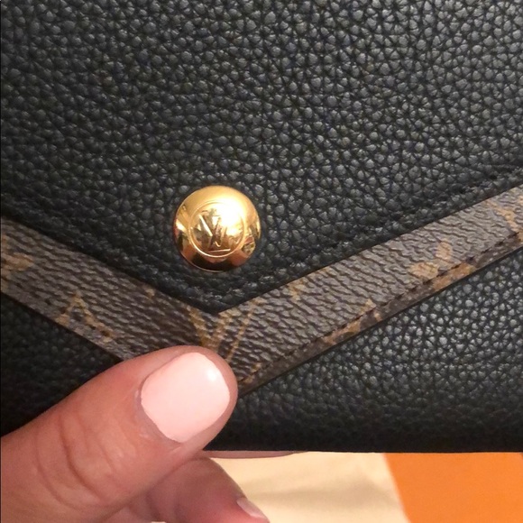 🖤✨LV Double V Black Satchel Wallet✨🖤 - Picture 4 of 12